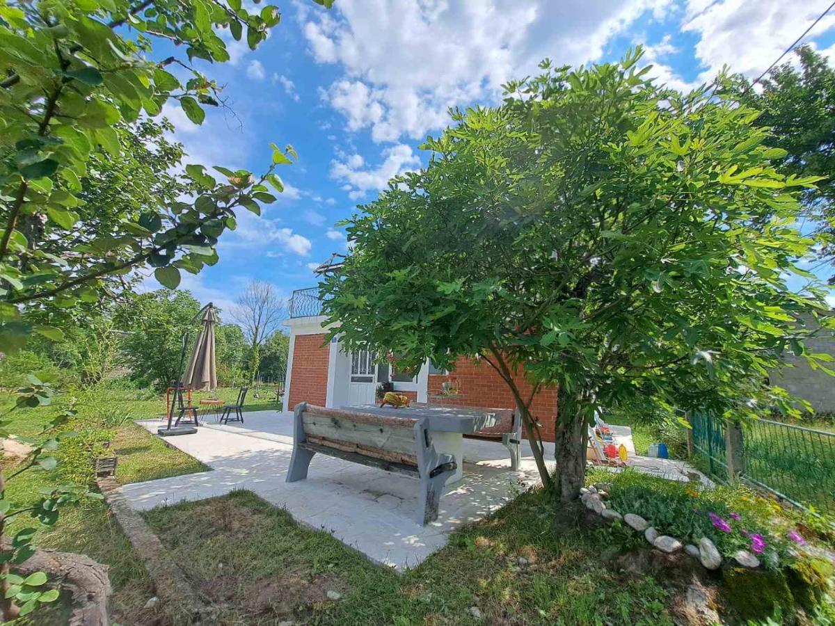 Guest House Green River Ljubuški 外观 照片